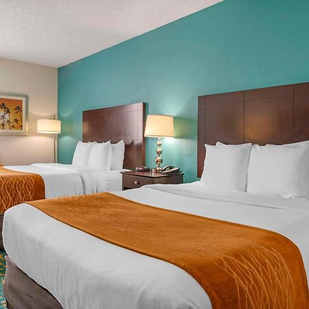 Comfort Inn & Suites Fort Lauderdale West Turnpike Lauderdale Lakes Exteriör bild