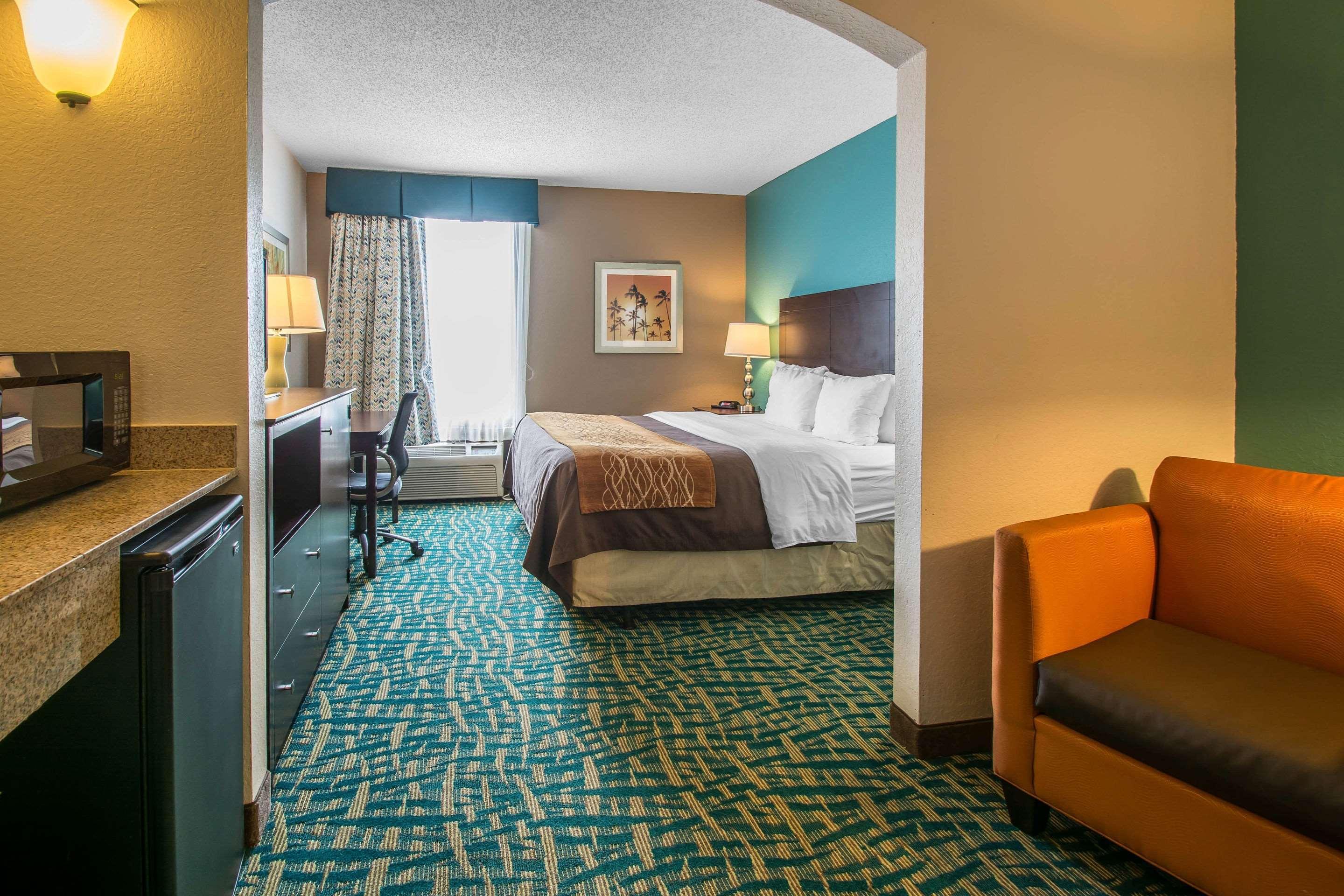 Comfort Inn & Suites Fort Lauderdale West Turnpike Lauderdale Lakes Exteriör bild