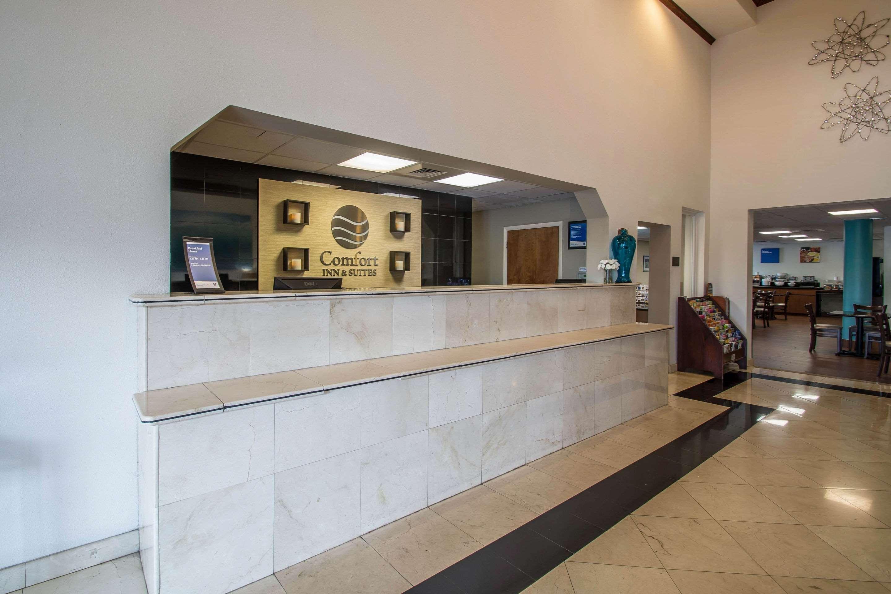 Comfort Inn & Suites Fort Lauderdale West Turnpike Lauderdale Lakes Exteriör bild