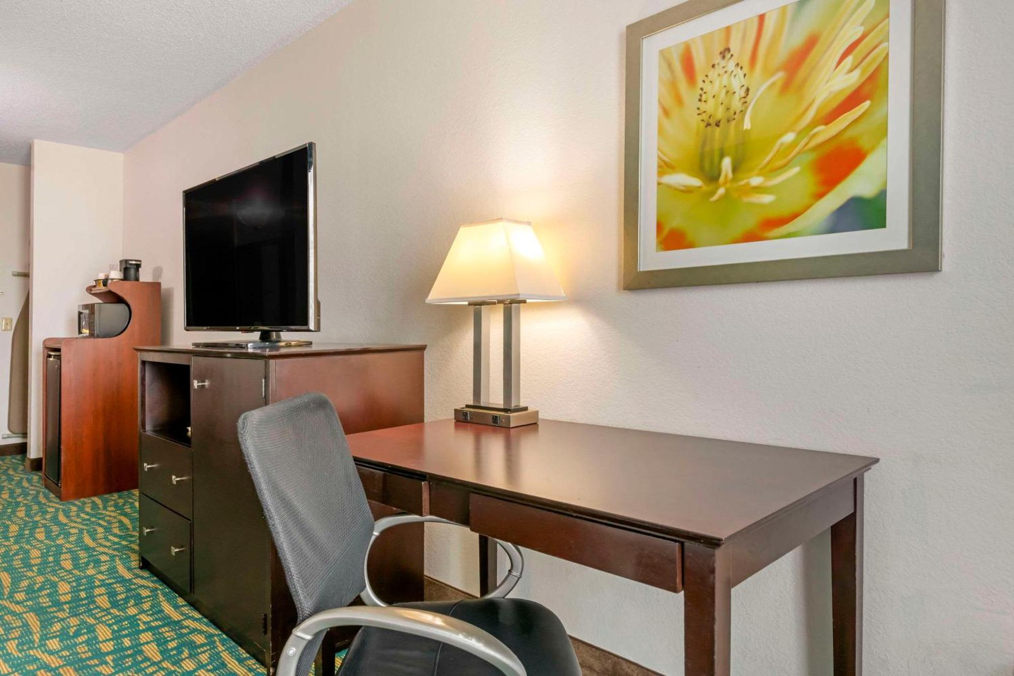 Comfort Inn & Suites Fort Lauderdale West Turnpike Lauderdale Lakes Exteriör bild